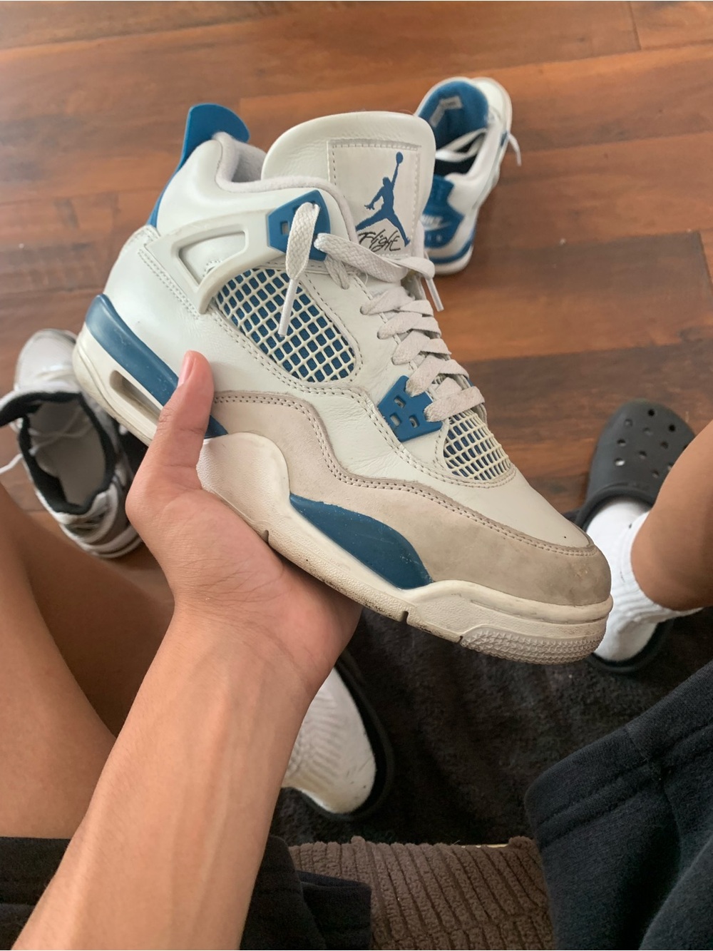 Jordan 4 military blue